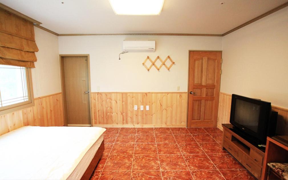 Haesung Pension ソギポ エクステリア 写真
